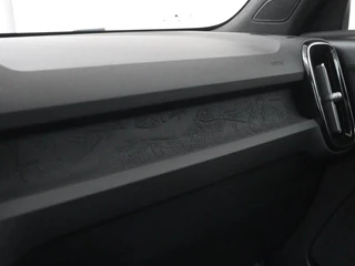 Volvo XC40 Volvo XC40 1.5 T4 Rech R Design Expression | Panoramadak |  Stoel & stuurverwarming | Adaptive cruise | Trekhaak | Camera | Carplay | Getint glas | PHEV - afbeelding nr 33