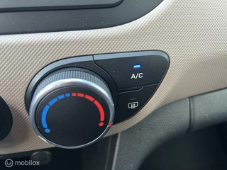 Hyundai i10 Hyundai i10 1.0i i-Motion Comfort * AIRCO * LM VELGEN * - afbeelding nr 8