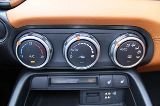 Fiat 124 Spider | Leder | Cruise control | Bose | Camera | Weinig KM! - afbeelding nr 20