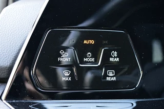 Volkswagen Golf Rijklaarprijs-Garantie Led Navigatie Led 19 Inch R-Line - afbeelding nr 26