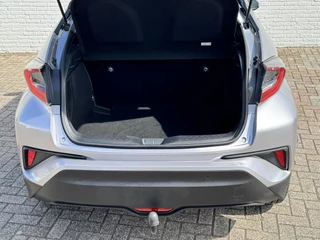 Toyota C-HR Toyota C-HR 1.8 Hybrid Dynamic Adaptive Cruise control Climate control Achteruitrijcamera Parkeersensoren Navigatie - afbeelding nr 42