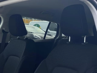 Ford Focus Ford Focus Wagon 1.0 EcoBoost Hybrid Titanium 125pk | SYNC 4 Navigatie | Full LED | Draadloos Apple Carplay/Android auto | 16 inch Lichtmetaal - afbeelding nr 24