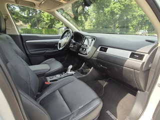 Mitsubishi Outlander Mitsubishi Outlander 2.0 PHEV Instyle - afbeelding nr 17