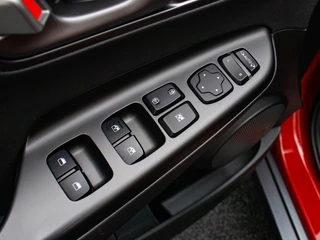 Hyundai Kona Hyundai Kona EV Premium 64 kWh | Verlaagd | Trekhaak tbv fietsendrager - afbeelding nr 23