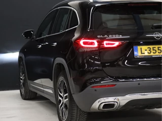 Mercedes-Benz GLA [MEMORY SEAT, SCHUIFDAK, APPLE CARPLAY, ANDROID, CAMERA, SFEERLICHT, NIEUWSTAAT] - afbeelding nr 11