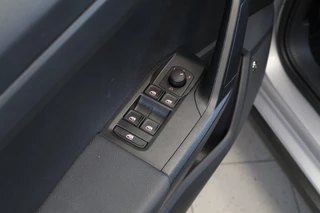 SEAT Arona SEAT Arona 1.0 TSI Style - Parkeersensoren voor+achter - CruiseControl - afbeelding nr 15