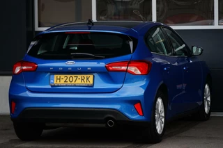 Ford Focus Ford Focus 1.0 EcoBoost Titanium Business, pano, stoelverw. - afbeelding nr 2
