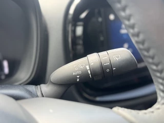 Toyota Aygo Navigatie, Voorstoelen verwarmd, camera , All-in Rijklaarprijs - afbeelding nr 24