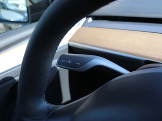 Tesla Model Y - afbeelding nr 19