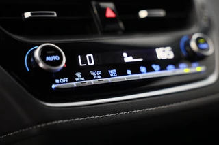 Toyota Corolla Toyota Corolla 1.8 Hybrid Business Plus / Aut / Camera / Acc / Lane Assist / Dode Hoek / Massage / Stoelverkoeling / Led / 17 Inch - afbeelding nr 12