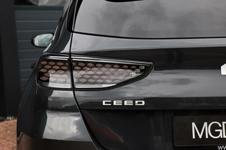 Kia Ceed Kia Ceed 1.6 T-GDi GT 204PK /PANODAK/MEMORY/VIRTUAL/STOEL+STUURVERW./CARPLAY/JBL/CAMERA! - afbeelding nr 25