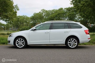 Škoda Octavia Skoda Octavia Combi 1.4 TSI Businessline AUTOMAAT TREKHAAK CAMERA - afbeelding nr 3