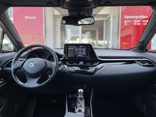 Toyota C-HR Toyota C-HR 2.0 Hybrid GR-Sport | Stuur + Stoelverwarming | Blindspot | JBL - afbeelding nr 11