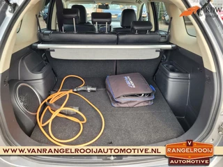 Mitsubishi Outlander Mitsubishi Outlander 2.0 PHEV Executive Edition, trekh., xenon, clima, cruise, 18