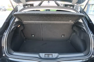 Renault Mégane Renault Megane 1.3 TCe Bose 160PK|NAVIGATIE|CAMERA|CARPLAY|DODEHOEK|KEYLESS|RIJSTROOK|STOELVERWARMING - afbeelding nr 25