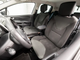 Renault Clio (NAVIGATIE, NAP, CRUISE, GETINT GLAS, SPORTSTOELEN, LM VELGEN, PARKEERSENSOREN, NIEUWE APK, NIEUWSTAAT) - afbeelding nr 13