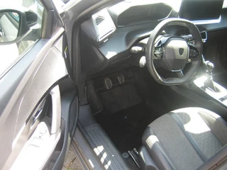 Peugeot 2008 Peugeot 2008 1.2 ALLURE - afbeelding nr 15