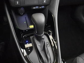 Toyota Yaris Toyota Yaris 1.5 Hybrid 115 Style | Stuur en Stoelverwarming | Parkeersensore - afbeelding nr 25