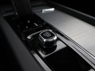 Volvo XC60 Volvo XC60 T6 PLUG-IN HYBRID LONG RANGE ULTIMATE DARK LUCHTVERING BOWERS&WI - afbeelding nr 14