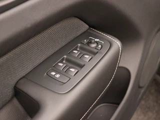Volvo XC60 Volvo XC60 T6 PLUG-IN HYBRID PLUS DARK SCHUIFDAK CAMERA HARMAN KARDON ACC B - afbeelding nr 12