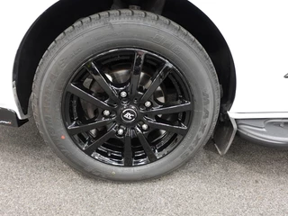 Ford Transit Custom Ford Transit Custom L2H1 Dubbele Cabine Raptor Sport Edition  Automaat Airco Bluetooth Cruise Control Navi Trekhaak - afbeelding nr 3