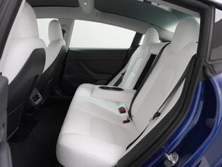 Tesla Model 3 Tesla Model 3 Performance AWD 75 kWh ORIG. NL. NAP KM. | WIT LEDER | AUTOPILOT - afbeelding nr 21