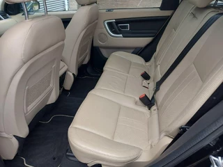 Land Rover Discovery Sport Land-Rover Discovery Sport 2.0 TD4 HSE Luxury Prijs Excl BTW, grijs kenteken leverbaar, Panorama,Navigatie, - afbeelding nr 10