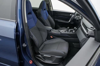 Lynk & Co 01 Lynk & Co 01 1.5 PHEV 261 PK | Panoramadak | 360 graden camera | Cruise contr - afbeelding nr 10