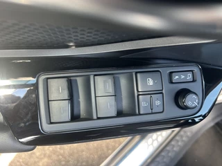Toyota C-HR Toyota C-HR 2.0 Hybrid 184pk Dynamic - afbeelding nr 22