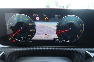 Mercedes-Benz CLA Mercedes CLA-klasse 250 AMG-NIGHT 225pk PANORAMADAK|SFEERVERLICHTING|WIDESCREEN|360CAMERA|BURMESTER|DEALER ONDERHOUDEN - afbeelding nr 14
