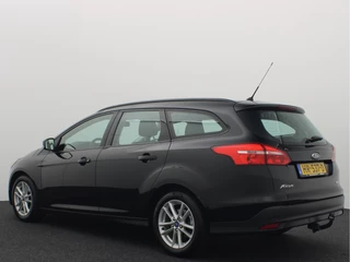 Ford Focus TREKHAAK / NAVI / CLIMA / PDC / BLUETOOTH / CRUISE - afbeelding nr 3