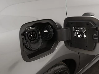Mercedes-Benz B-Klasse Mercedes-Benz B-klasse 250e AMG Night | Stoelverwarming | Camera |  Carplay | Sfeerverlichting | Leder/Alcantara | Full LED | Widescreen - afbeelding nr 27