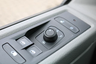 Volkswagen Transporter Volkswagen Transporter 2.0 TDI L2 H1 Koelwagen 0 Graden koeling Airco Sidebars - afbeelding nr 26