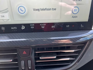 Ford Focus Ford Focus 1.0 EcoBoost Hybrid ST Line 125PK Winterpack Cruise Navi Camera SYNC4 Climate Privacy Glass Parkeersensoren *Sportief* - afbeelding nr 23