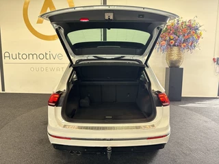 Volkswagen Tiguan Volkswagen Tiguan 1.5 TSI R-Line Bns+ | PANO | CAMERA | TREKHAAK | NAVI - afbeelding nr 70