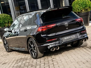 Volkswagen Golf Volkswagen Golf 2.0 TSI R 4MOTION|PANO|AKRAPOVIC|LEDER|ACC - afbeelding nr 41