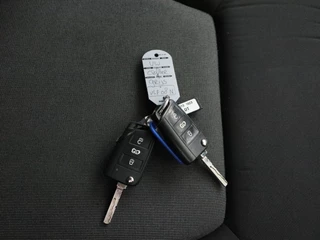 Volkswagen Crafter Volkswagen Crafter 2.0TDI 140PK L3H2 Highline | Navigatie | Camera | Airco | Cruise | Betimmering - afbeelding nr 5
