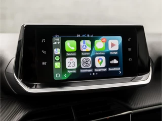 Peugeot 2008 Automaat (APPLE CARPLAY, NAVIGATIE, STOELVERWARMING, 360 CAMERA, LED KOPLAMPEN, SPORTSTOELEN, DAB+, LANE ASSIST, NIEUWE APK, NIEUWSTAAT) - afbeelding nr 8