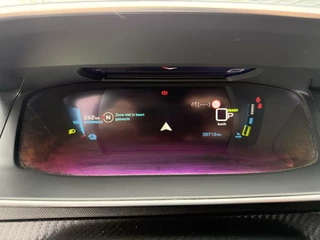 Peugeot e-2008 Peugeot e-2008 EV Allure Pack 50 kWh SOH 97% 360 Camera Navi - afbeelding nr 11