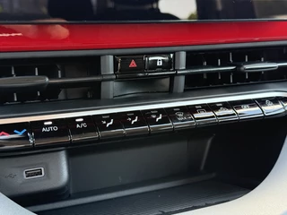 Fiat 500e Fiat 500e RED 42 kWh | Carplay | Camera | Cruise - afbeelding nr 5