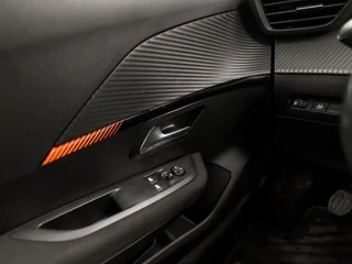 Peugeot 208 Peugeot 208 1.2 PureTech Sport (APPLE CARPLAY, NAVIGATIE, 360 CAMERA, PARKEERSENSOREN, LM VELGEN, SPORTSTOELEN, CRUISE, LANE ASSIST, NIEUWE APK, NIEUWSTAAT) - afbeelding nr 24