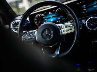 Mercedes-Benz A-Klasse Mercedes A-klasse a250e AMG|PANO|18''|CAMERA|ACC|SFEERV. - afbeelding nr 28