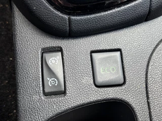 Renault Clio Renault Clio 0.9 TCE ZEN *JAAR GARANTIE * APK 09-2026* AIRCO NAVIGATIE BT DAB PDC - afbeelding nr 10