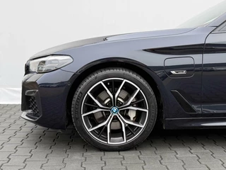 BMW 5 Serie BMW 5-serie Touring 530e M-Sport | Panoramadak | Leder | Driving Assist Prof | Trekhaak - afbeelding nr 29