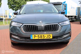 Škoda Octavia Skoda Octavia Combi 1.0 TSI Business Edition Plus, Stuur + stoel verwarming, Memory seats, Digitaal dashboard, Elektrische kofferbak, Head up display, Dodehoek detectie, Clima, App connect, Cruise, Navi. - afbeelding nr 15