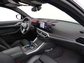 BMW i4 BMW i4 M50 M Sport 84 kWh RIJKLAAR INCL. GARANTIE | LASER | 360 CAMERA | ACTIVE CRUISE | - afbeelding nr 46