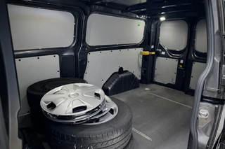 Ford Transit Custom | Trekhaak | Airco | 3-Zitter | NAP Logisch | Dealer onderhouden | Nieuwe APK | Onderhoudsbeurt - afbeelding nr 27