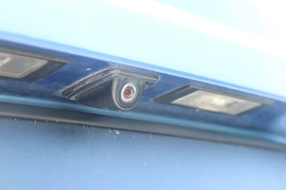 BMW 1 Serie BMW 1-serie M140i LCI / VOL! / RWD / Camera / H&K / Pano / 18