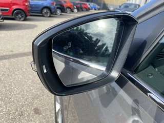 Volkswagen T-Cross Volkswagen T-Cross 1.0 TSI Style | Automaat | Camera+Pdc | Blindspot | Adap Cruise - afbeelding nr 16