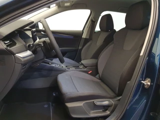 Škoda Octavia Škoda Octavia Combi 1.4 TSI 204pk DSG/AUT iV PHEV Business Edition Wegklapbare trekhaak, Camera - afbeelding nr 19